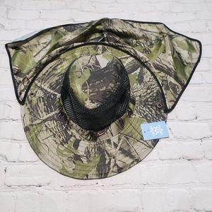 Green Camouflage men's sun hat.